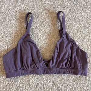 skims plum triangle bralette